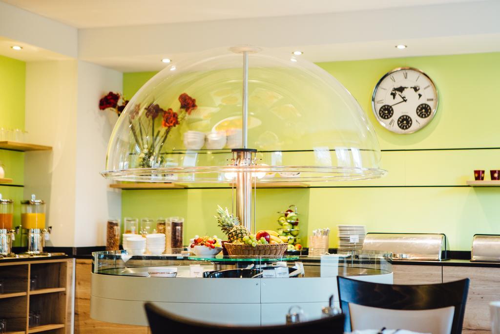 Hotel Astoria Bonn Bagian luar foto