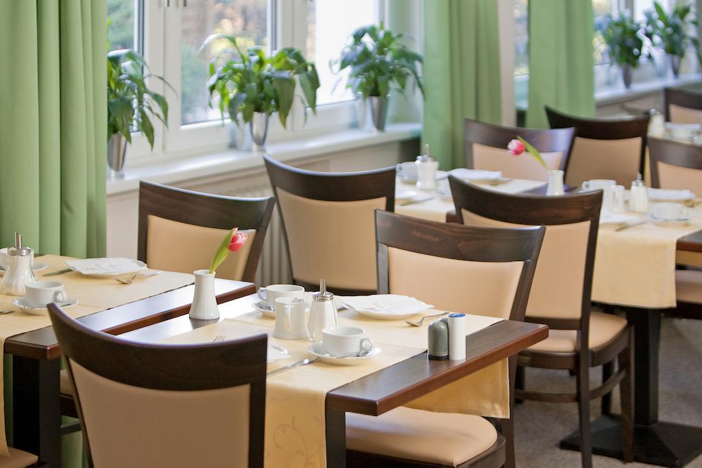 Hotel Astoria Bonn Bagian luar foto